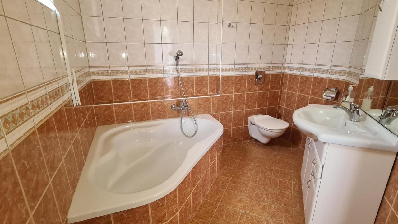 Aqua Therm Hotel Zalakaros Ngoại thất bức ảnh