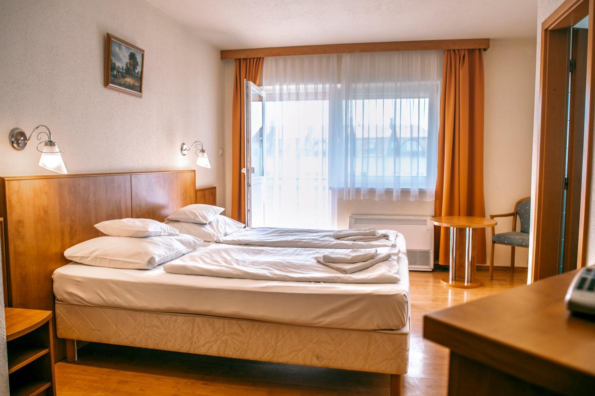 Aqua Therm Hotel Zalakaros Ngoại thất bức ảnh