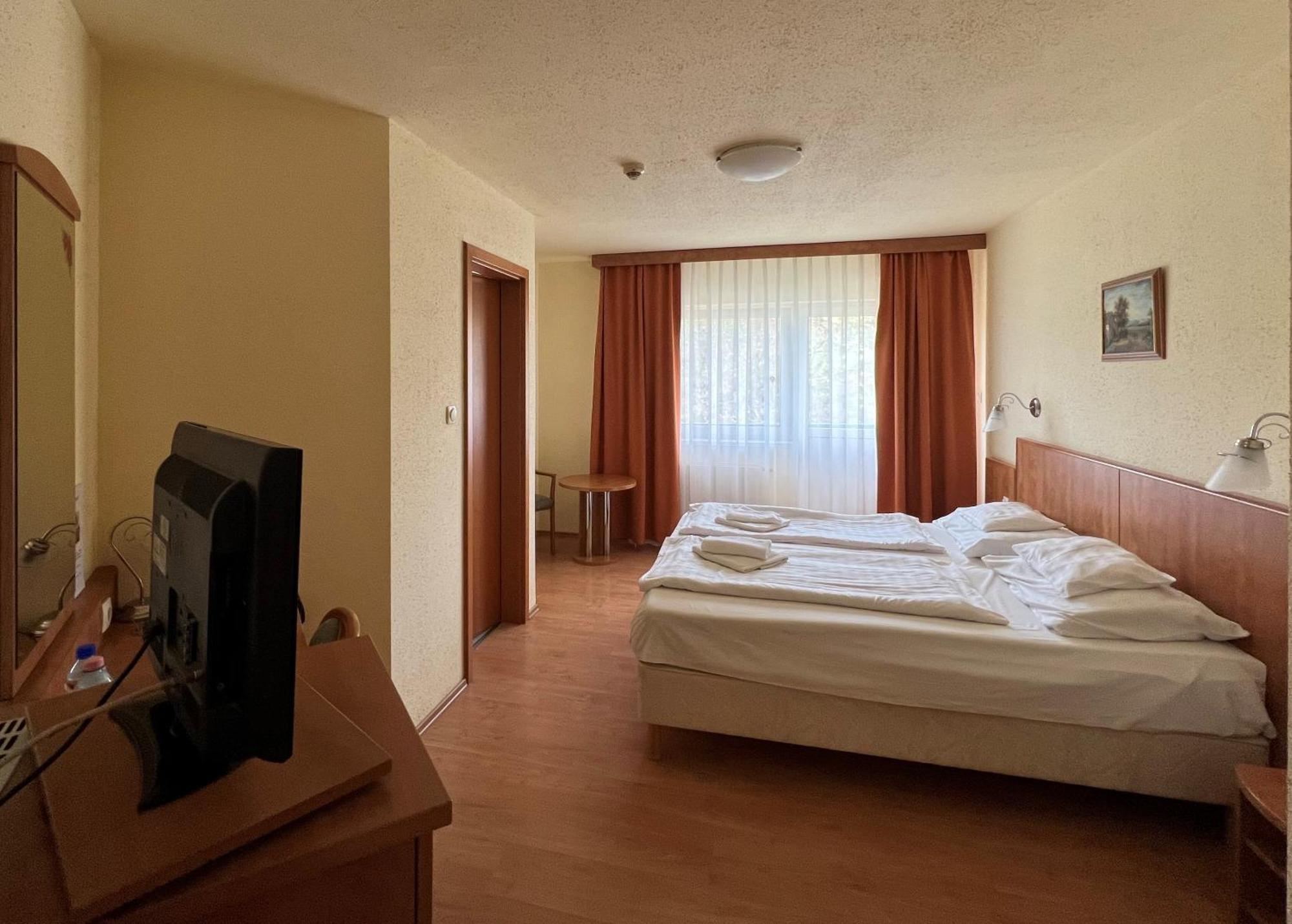 Aqua Therm Hotel Zalakaros Ngoại thất bức ảnh