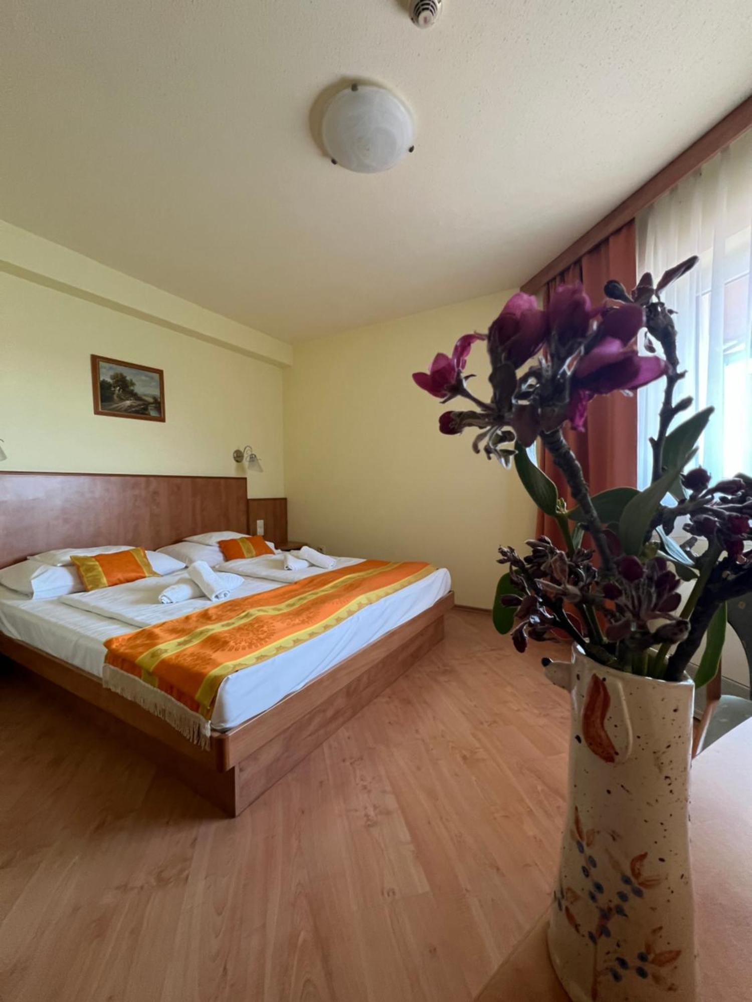 Aqua Therm Hotel Zalakaros Ngoại thất bức ảnh